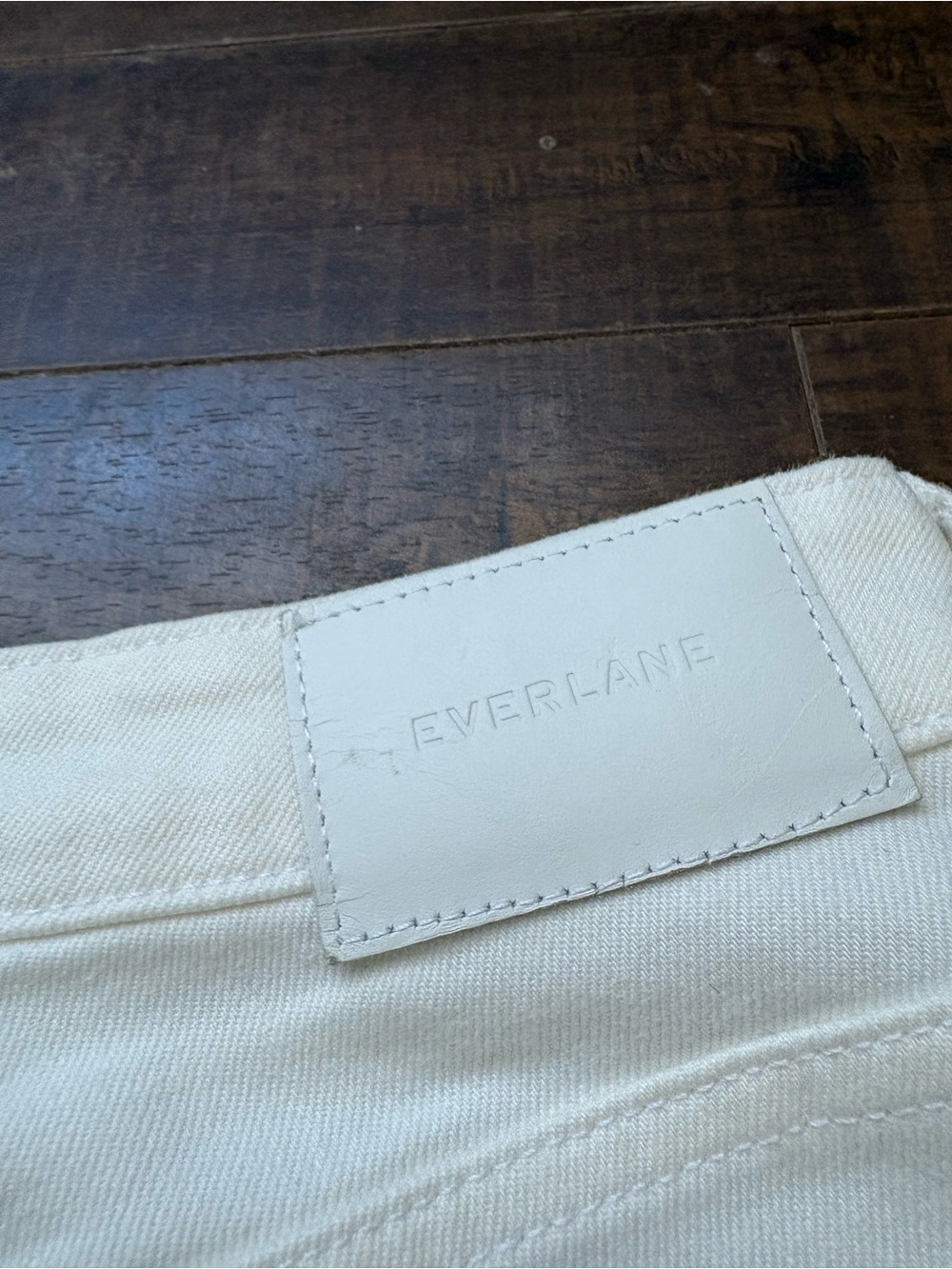 Everlane The Curvy Cheeky Jean in white - Picture 12 of 12